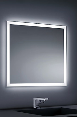 Badeværelse spejl med LED IP44 12V 2700Kelvin fra Baulmann DELUX DENMARK