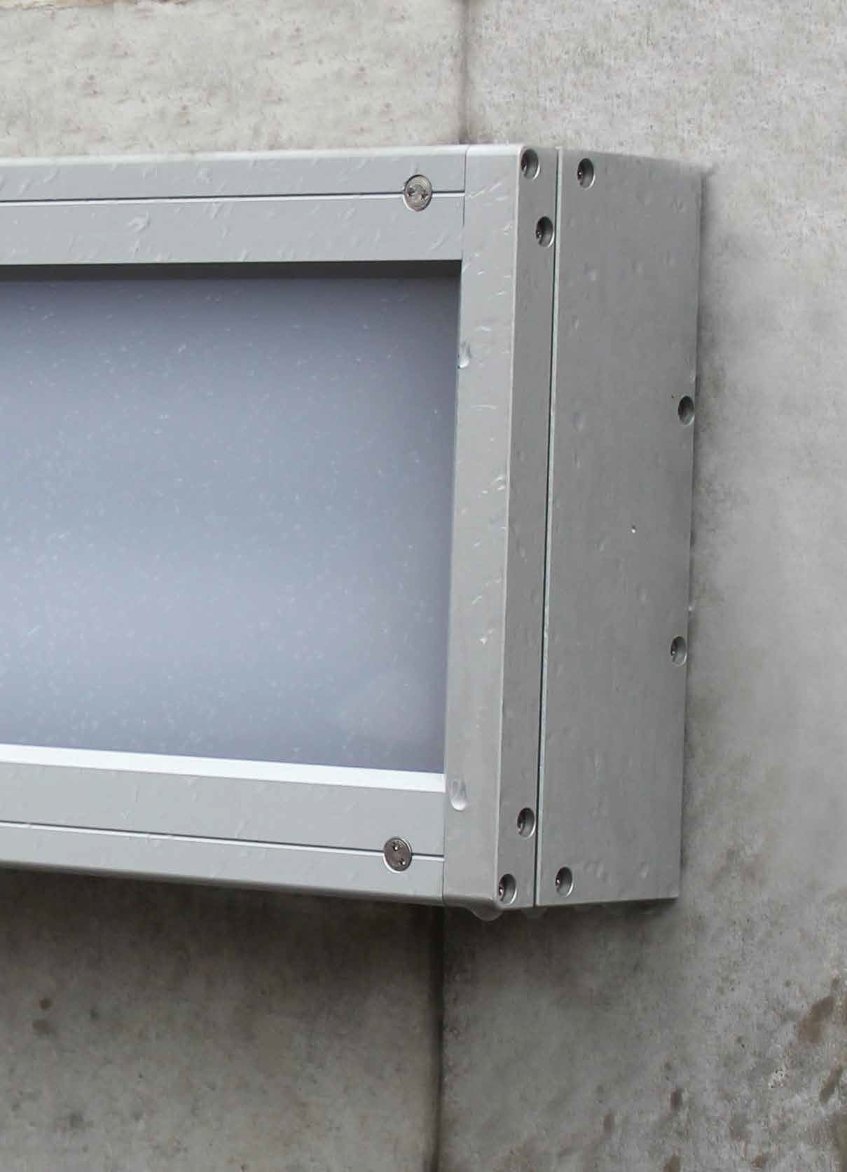 Detaljebillede af vandalbestandigt LED lysarmatur i robust aluminium