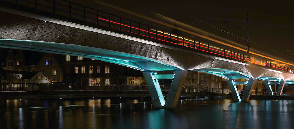 LED lysarmatur til facadebelysning af bygninger, broer og arkitektur med energieffektiv belysning.